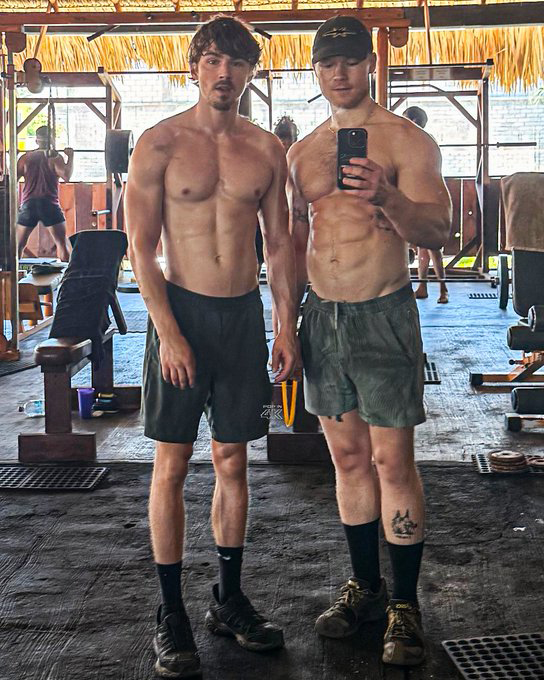 boots stars shirtless