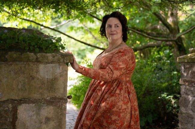 TX DATE:,TX WEEK:,EMBARGOED UNTIL:10-03-2026 00:00:00,PEOPLE:Mrs Bennet (RUTH JONES),DESCRIPTION:***EMBARGOED UNTIL TUE 10th MARCH 2026***,COPYRIGHT:(c) Bad Wolf,CREDIT LINE:BBC/Bad Wolf/James Pardon