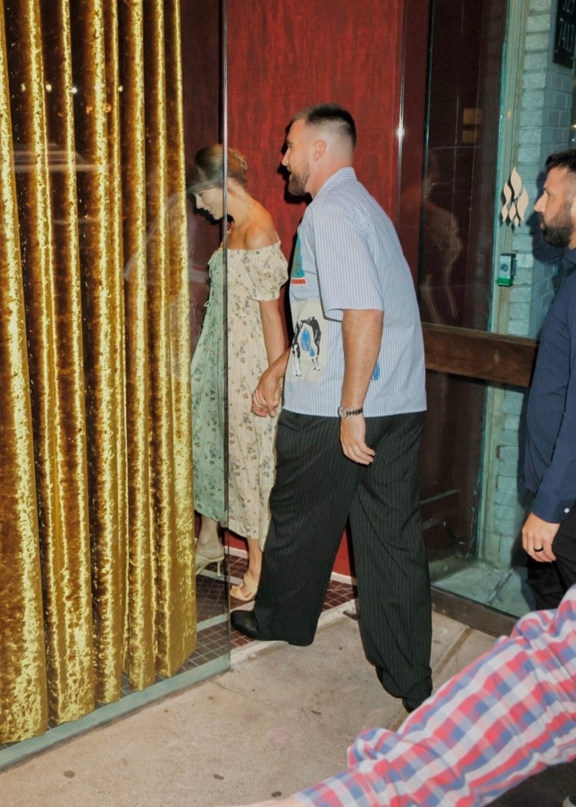 Taylor Swift and Travis Kelce grab dinner in New York City