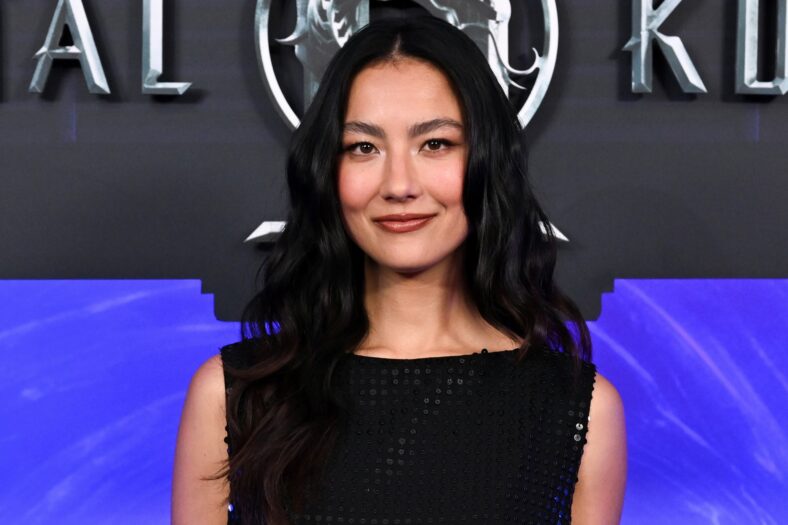 Adeline Rudolph joins 13 Going on 30 reboot