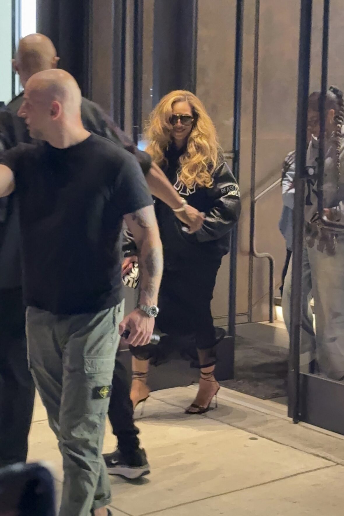 Beyonce leaves Roc Nation offices with Jay Z