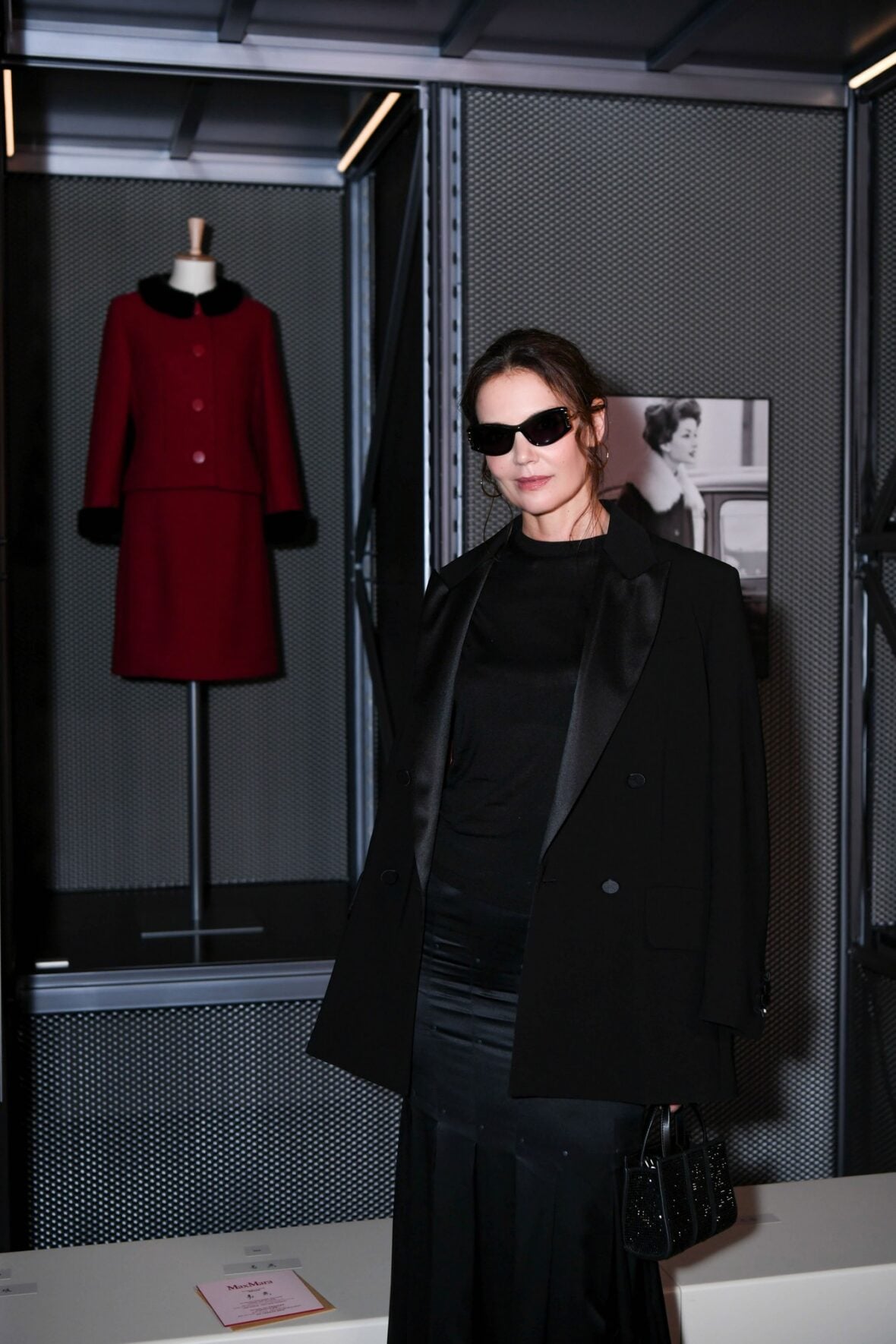 Katie Holmes poses at the Max Mara fashion show in Shanghai