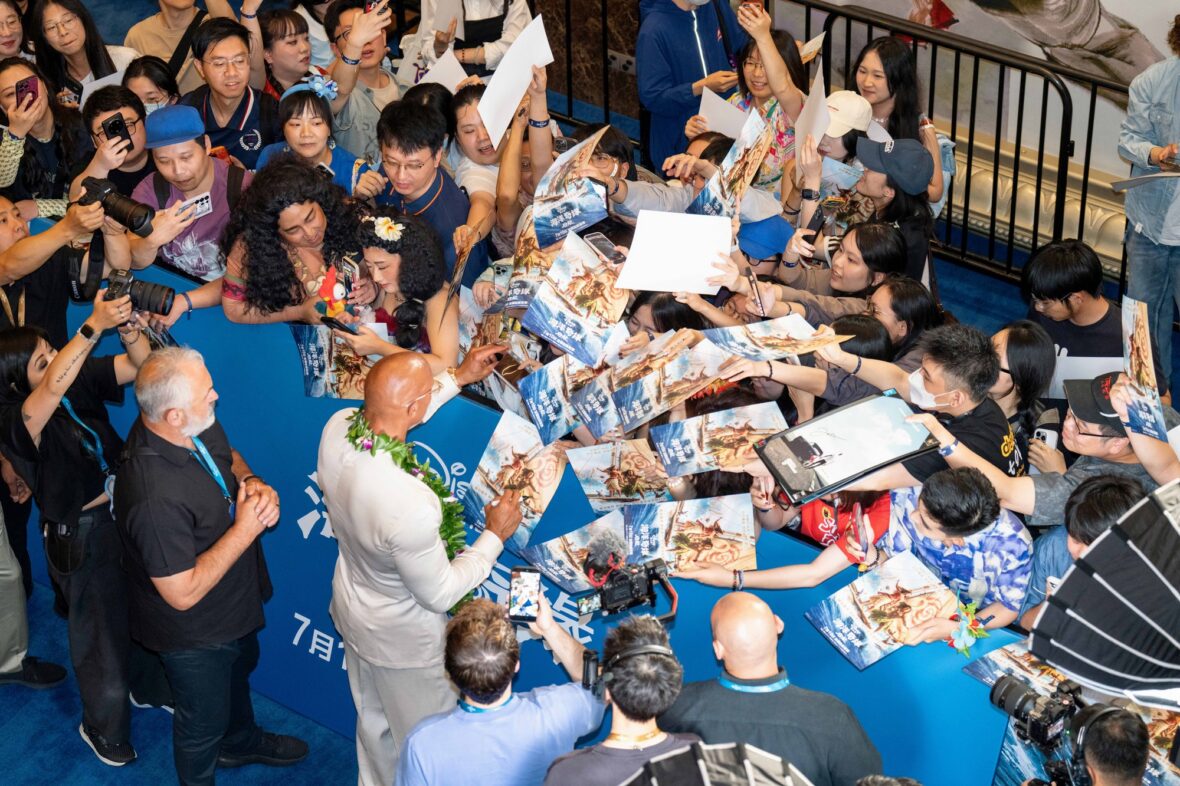 Dwayne Johnson kicks off Moana press tour