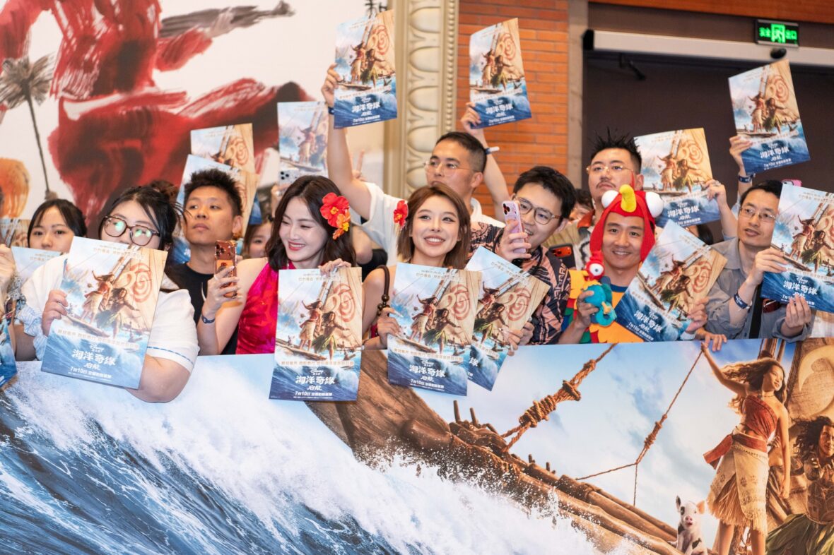 Dwayne Johnson kicks off Moana press tour