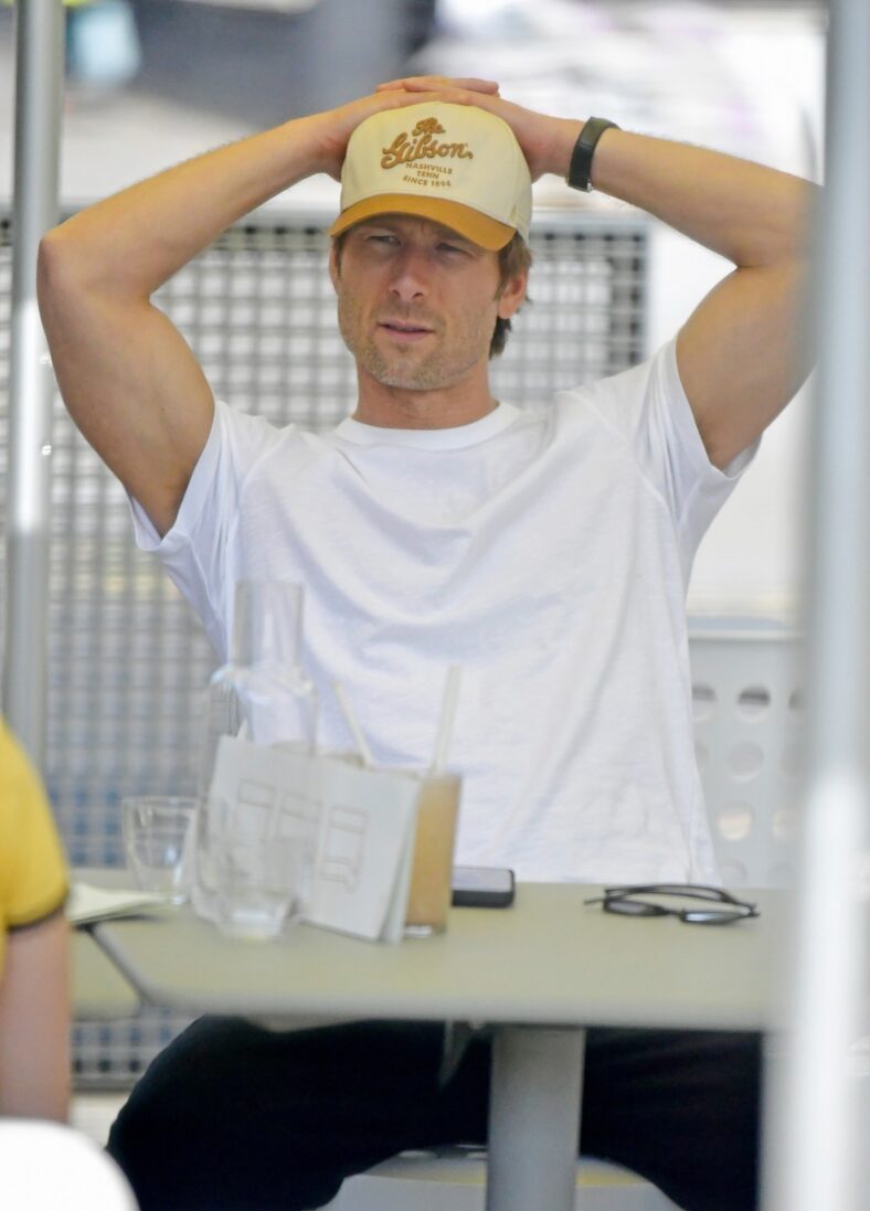 Glen Powell enjoys day out in Notting Hill