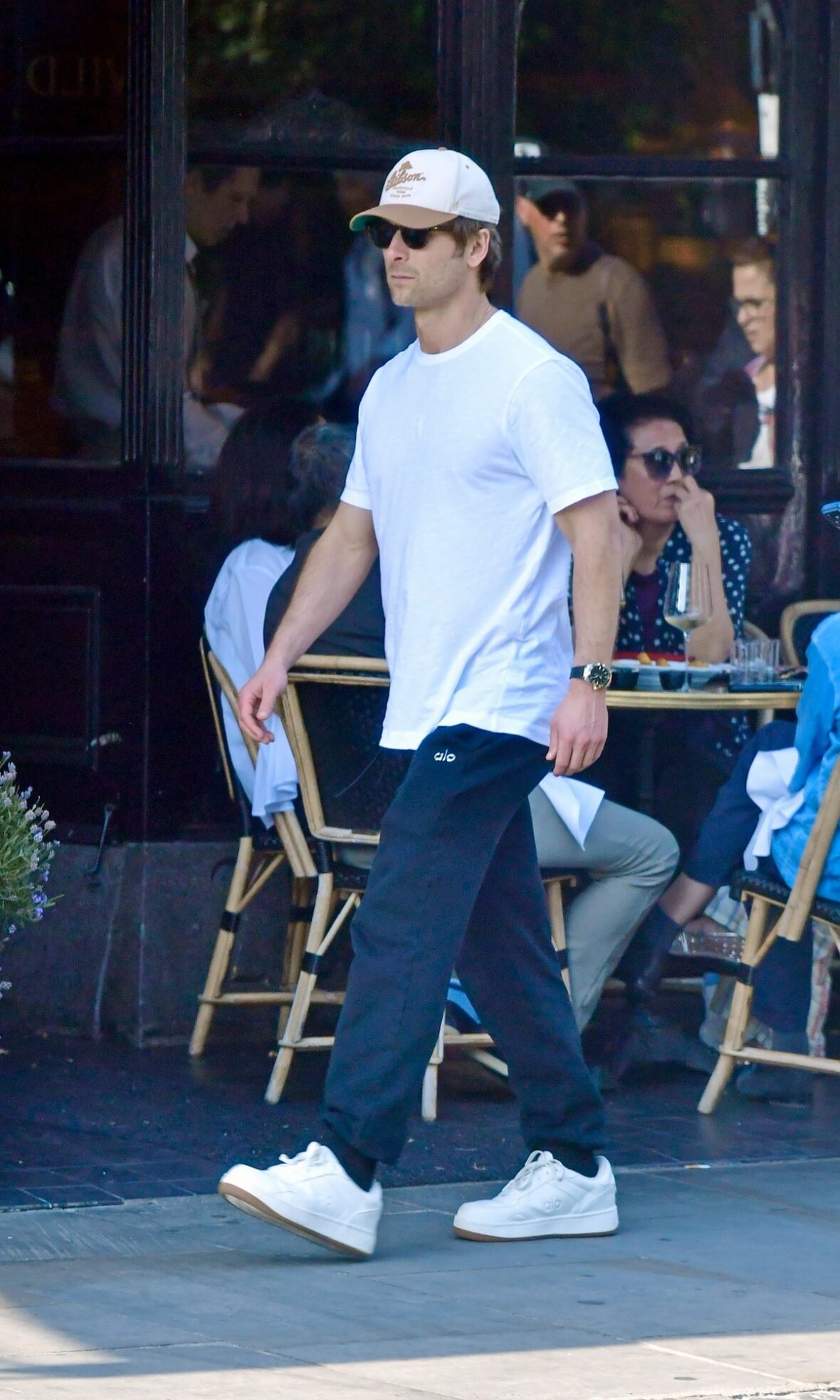 Glen Powell enjoys day out in Notting Hill