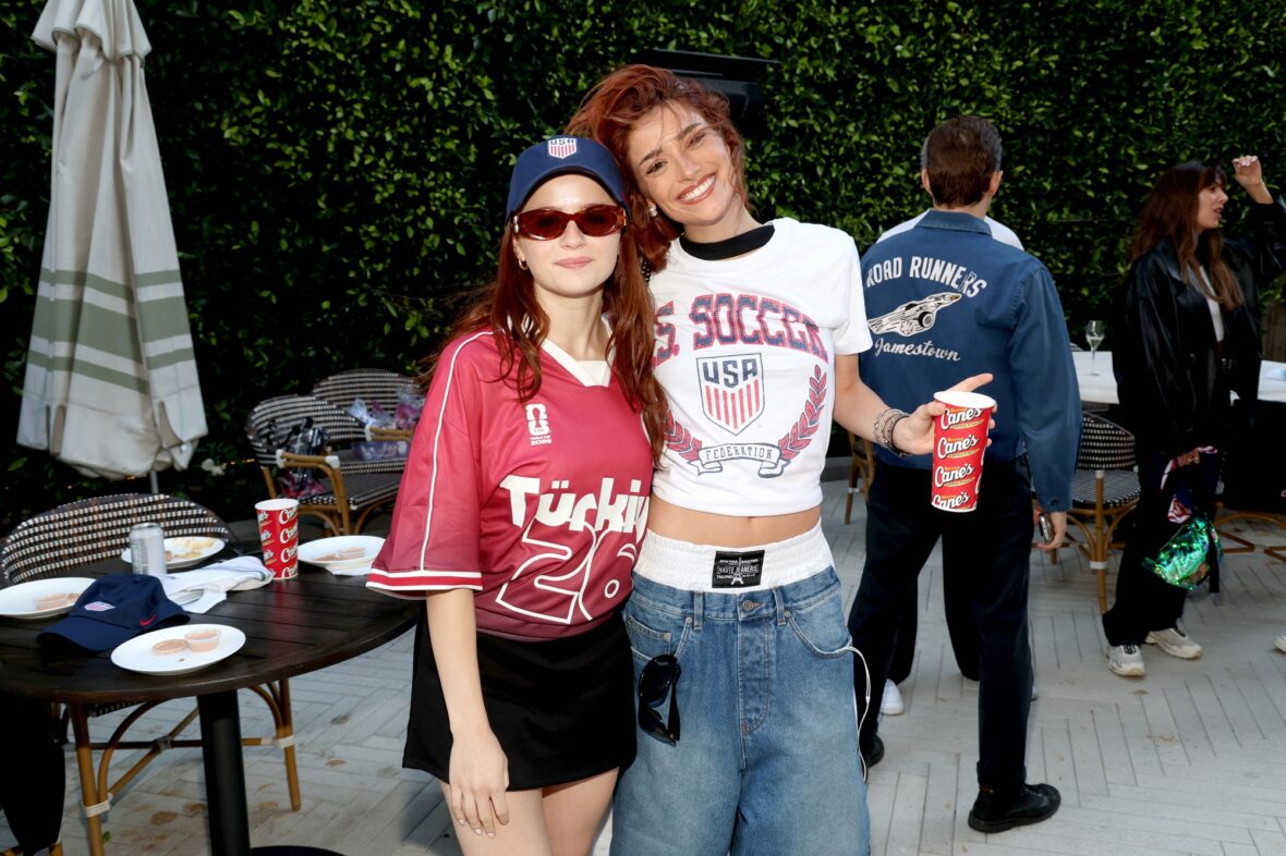Joey King and Dixie D’Amelio