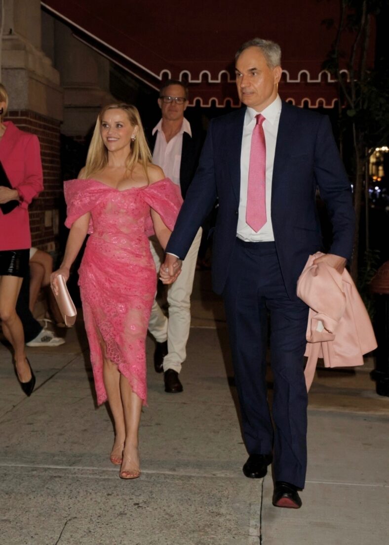 Reese Witherspoon holding hands with her boyfriend Oliver Haarmann