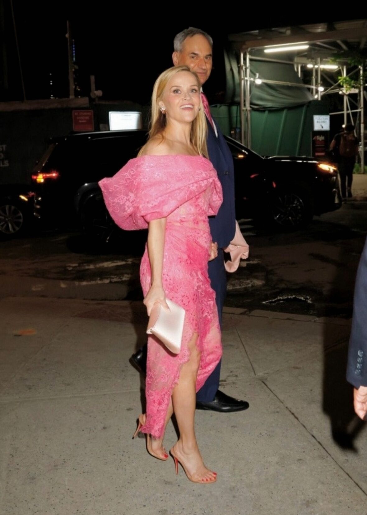 Reese Witherspoon holding hands with her boyfriend Oliver Haarmann