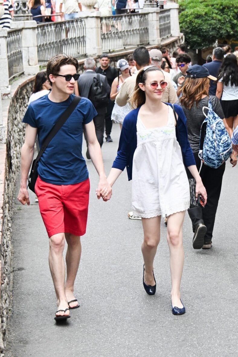 Sam Nivola and Iris Apatow go out to lunch in Taormina