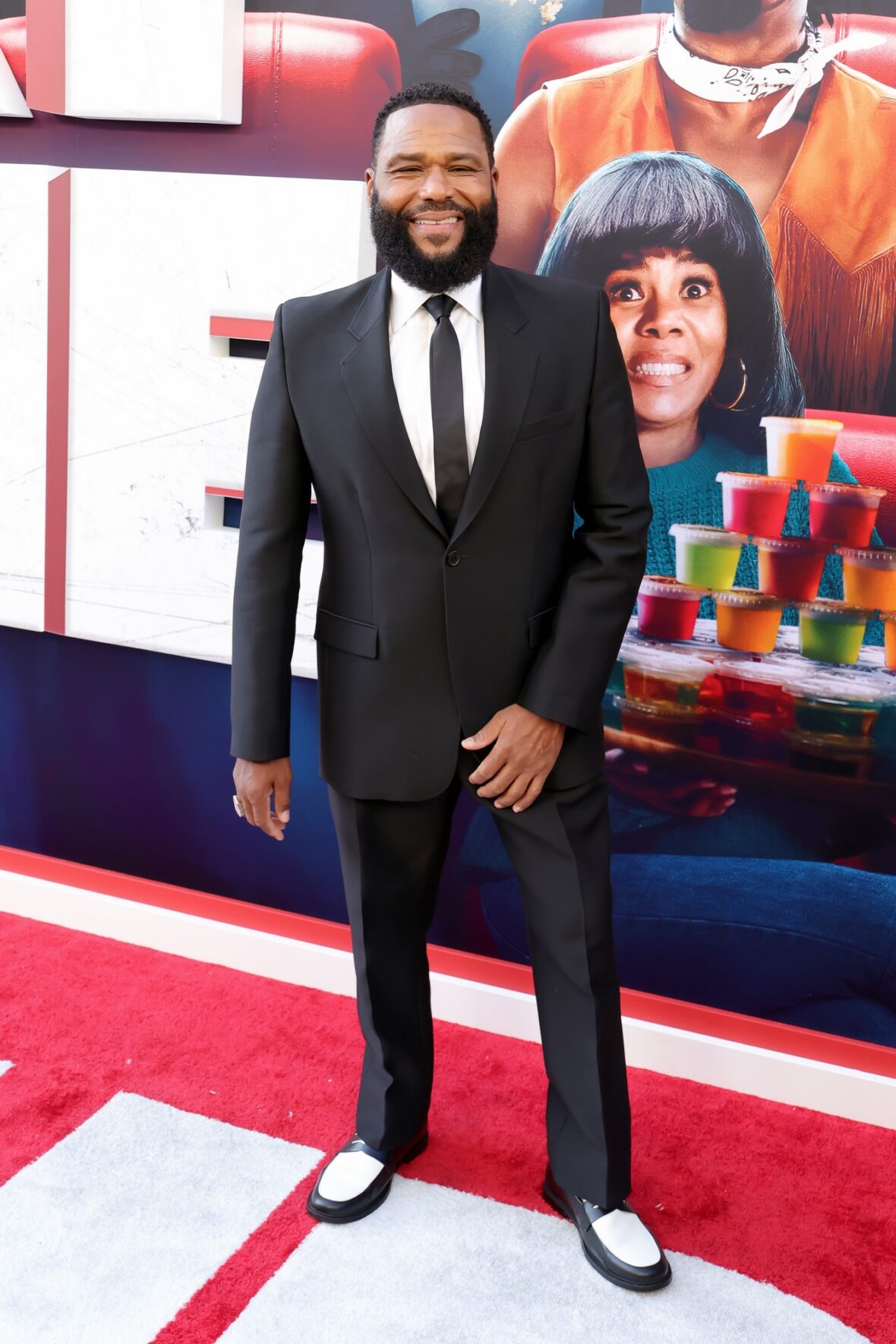 Celebrities attend "Scary Movie" world premiere