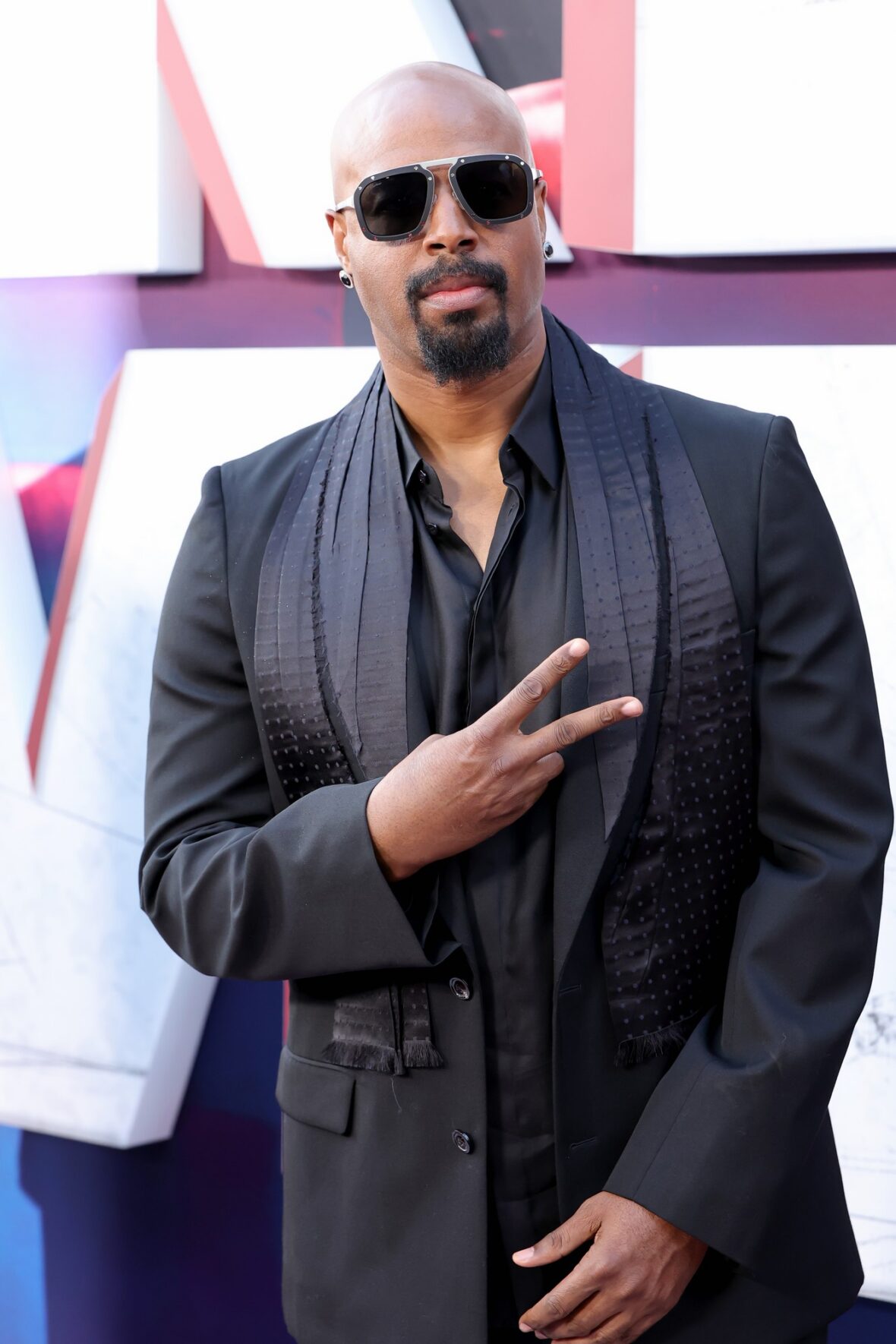 Celebrities attend "Scary Movie" world premiere