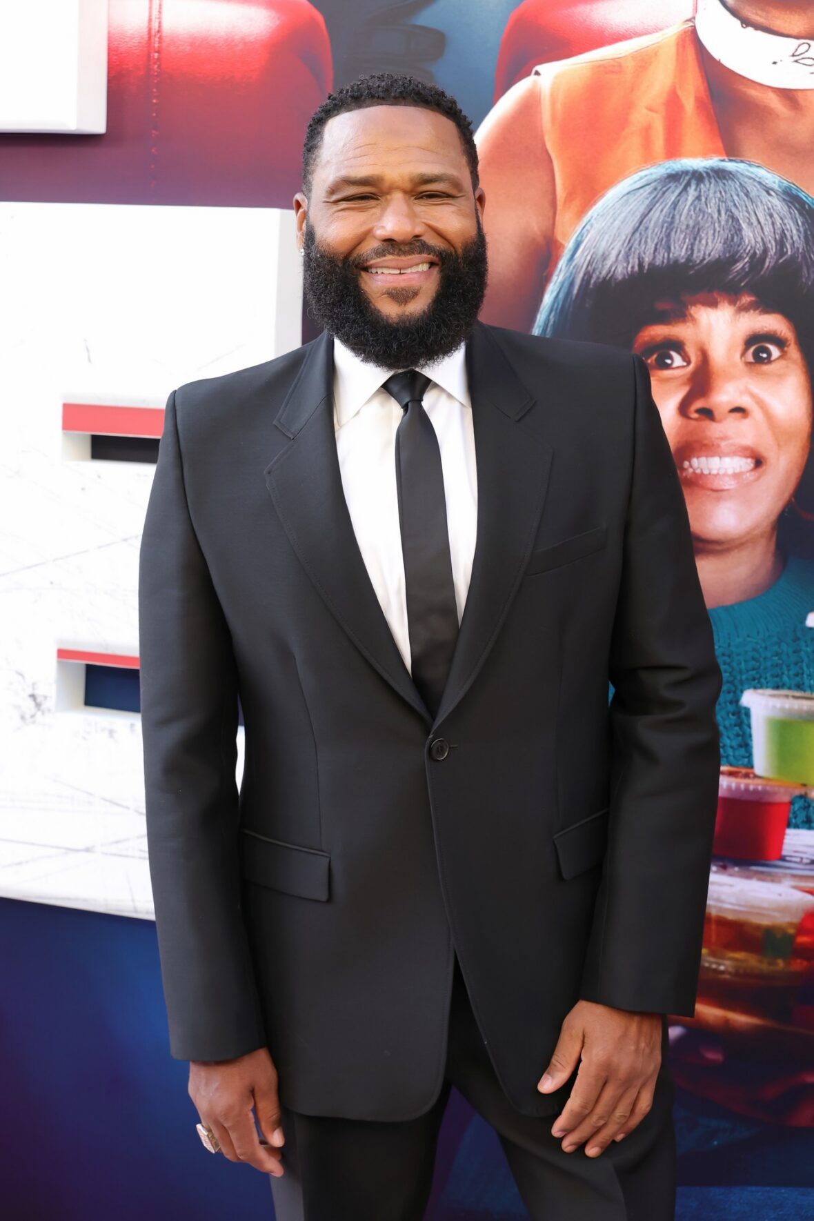 Celebrities attend "Scary Movie" world premiere