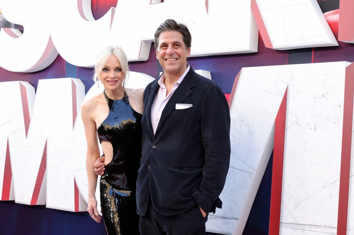 Celebrities attend "Scary Movie" world premiere
