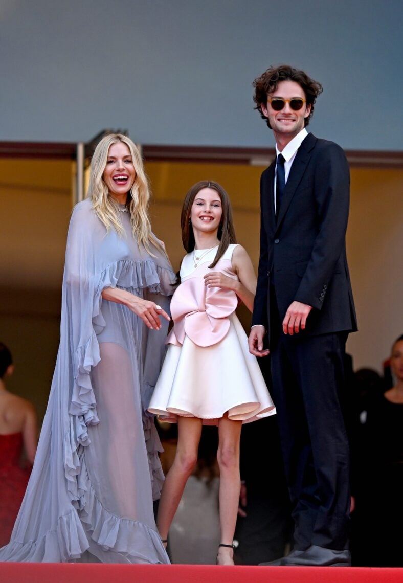 Sienna Miller & Oli Green engaged