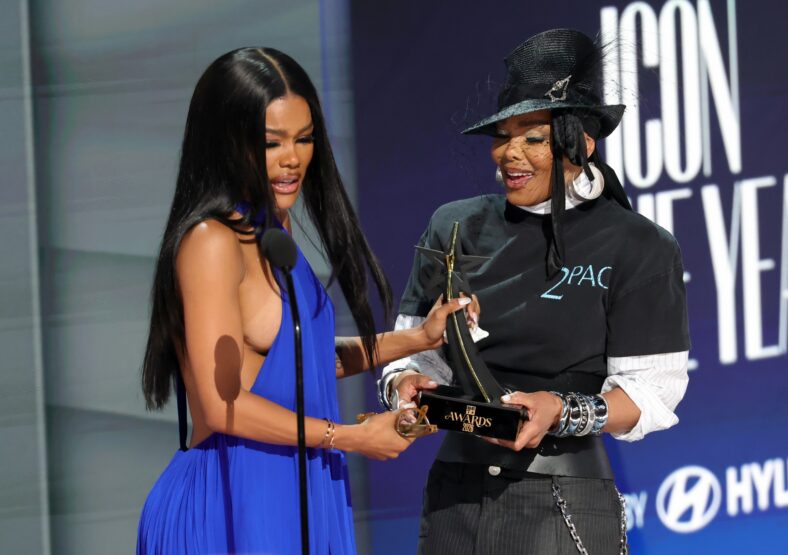 Teyana Taylor accepts Icon of the Year at BET Awards from Janet Jackson