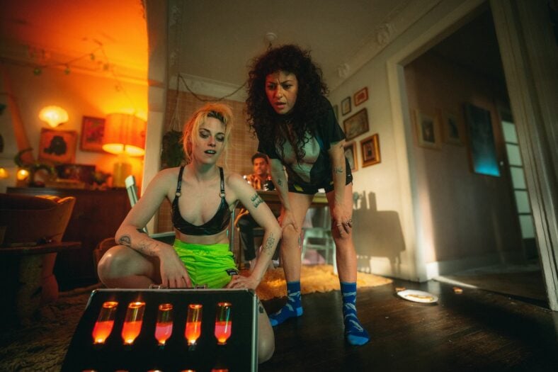 Kristen Stewart and Alia Shawkat in The Wrong Girls