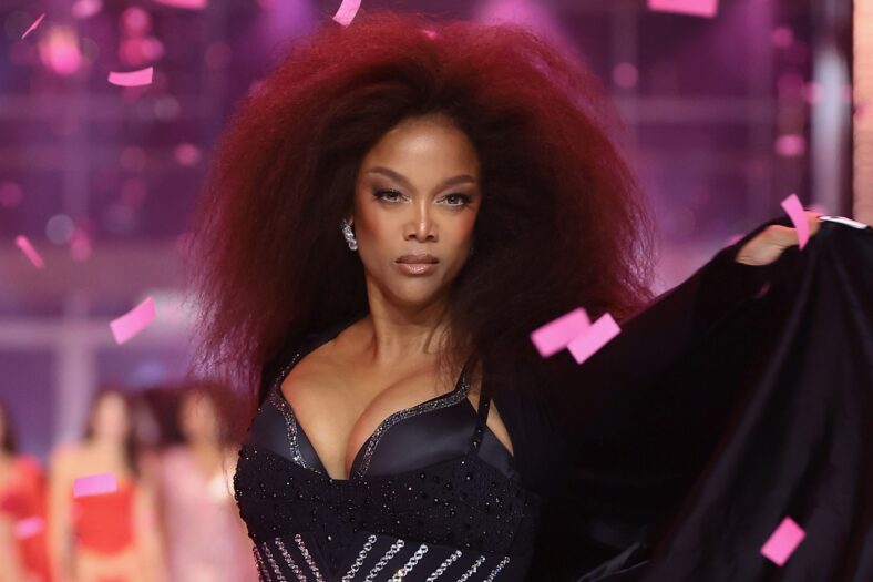 Tyra Banks sues Netflix