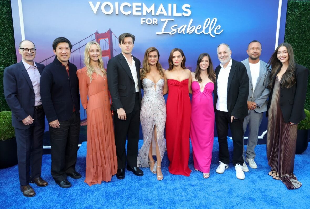 Cast and Crew at the Voicemails for Isabelle premiere