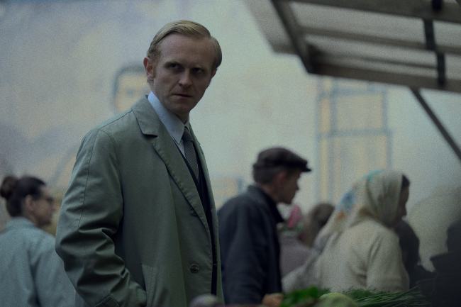 Josef Davies in 'Star City'