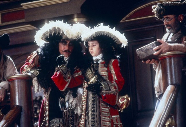 HOOK, from left: Dustin Hoffman, Charlie Korsmo, Bob Hoskins, 1991. ph: © TriStar Pictures / courtesy Everett Collection