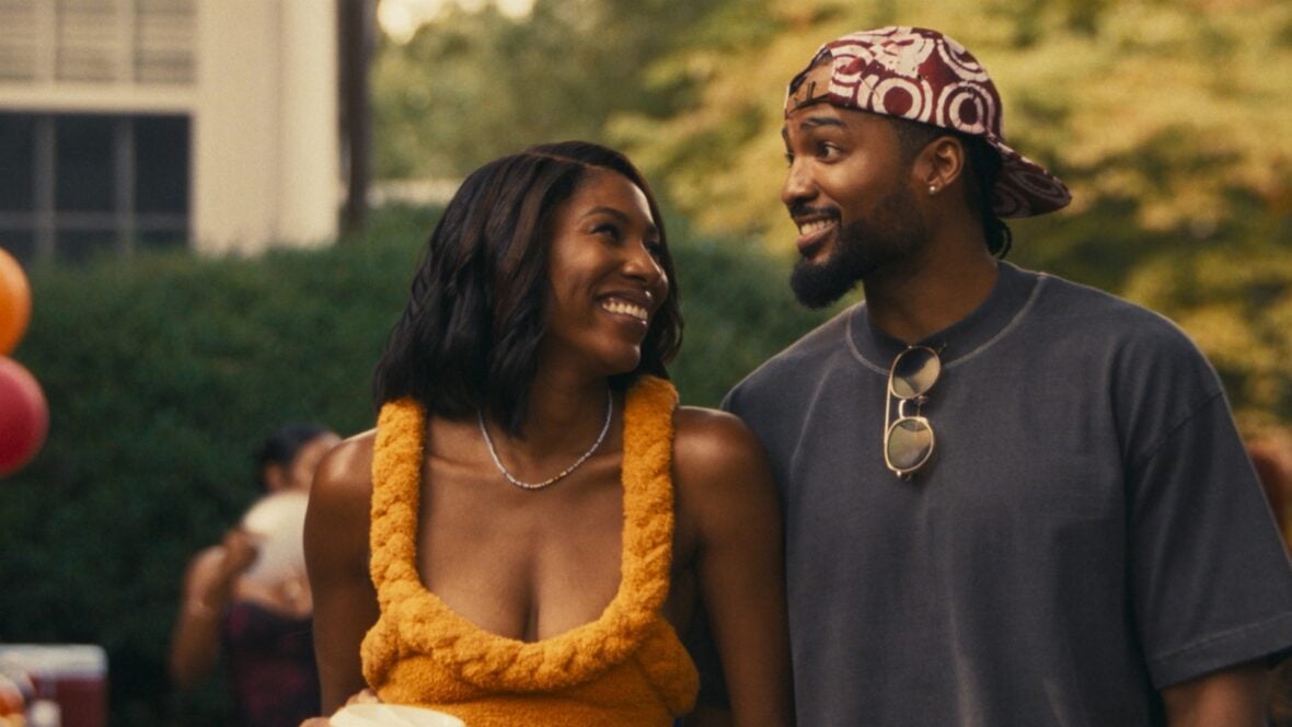 Still of Diarra Kilpatrick and Shannon Wallace in Diarra From Detroit season 2