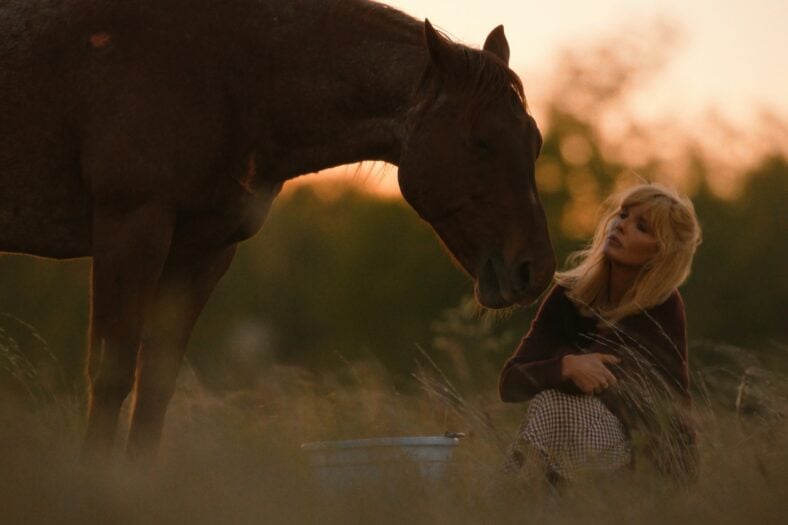 Kelly Reilly in Dutton Ranch