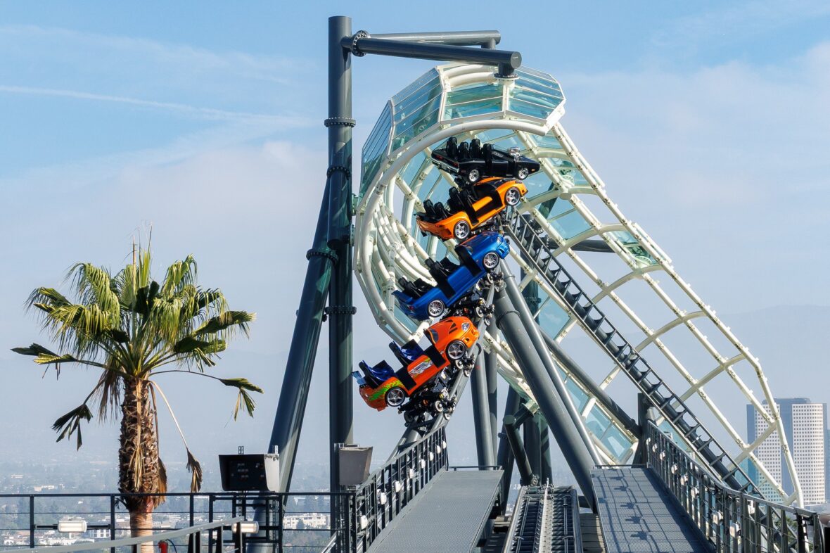 Photo of the Fast & Furious: Hollywood Drift ride vehicles on track