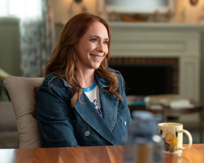 Jennifer Love Hewitt on 911