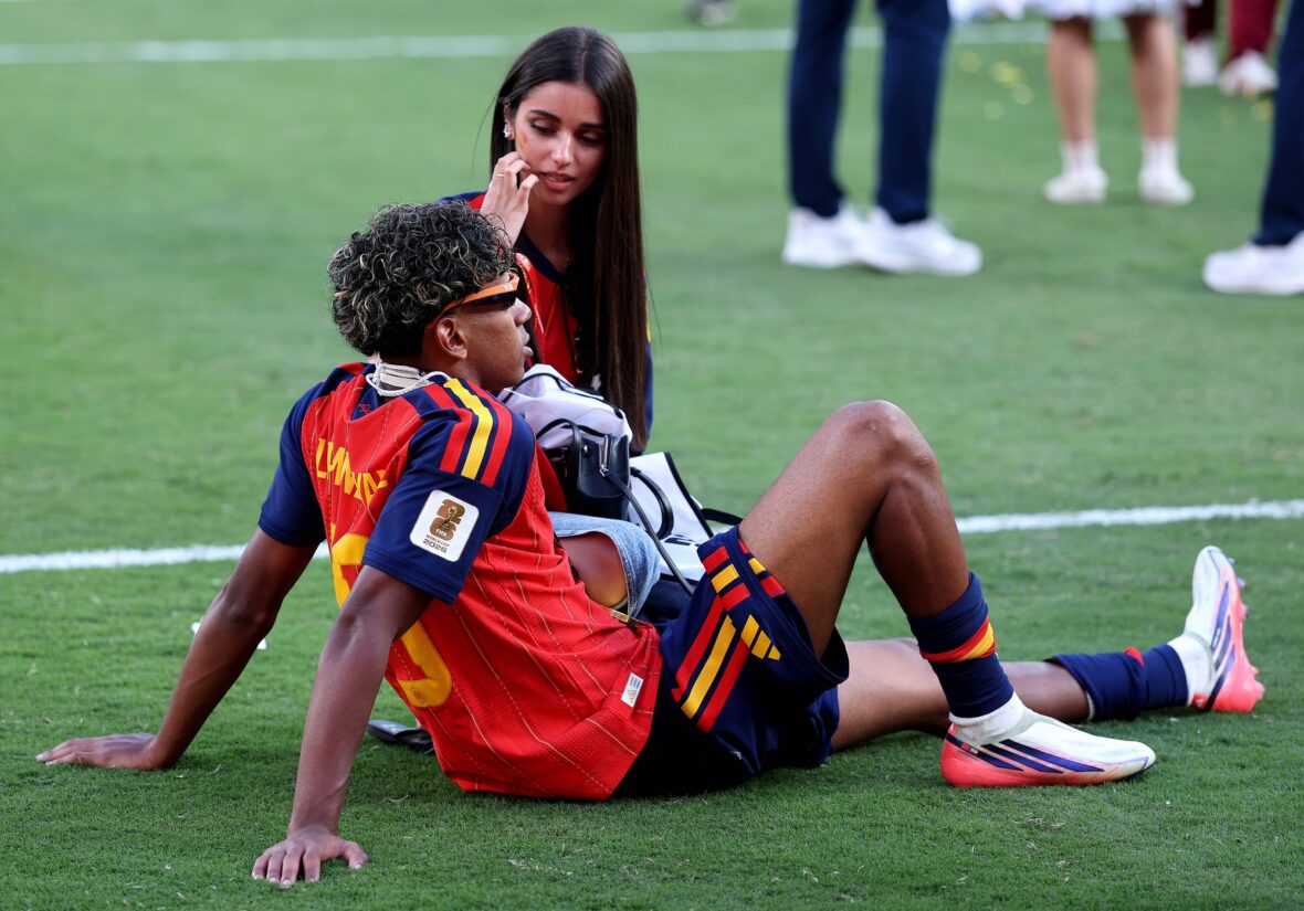 Lamine Yamal and girlfriend Inés García Santos soaking up the environment on the ground at MetLife stadium following Spain's World Cup win