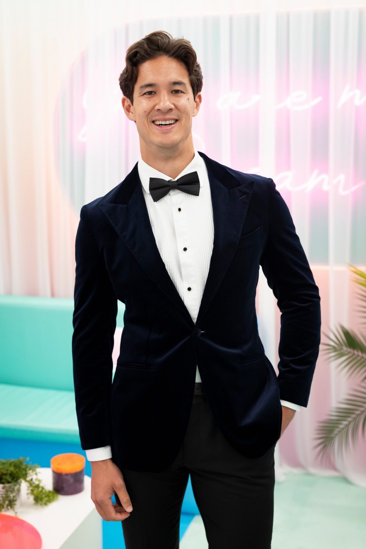 Carl poses for a photo during the Love Island USA season 8 finale