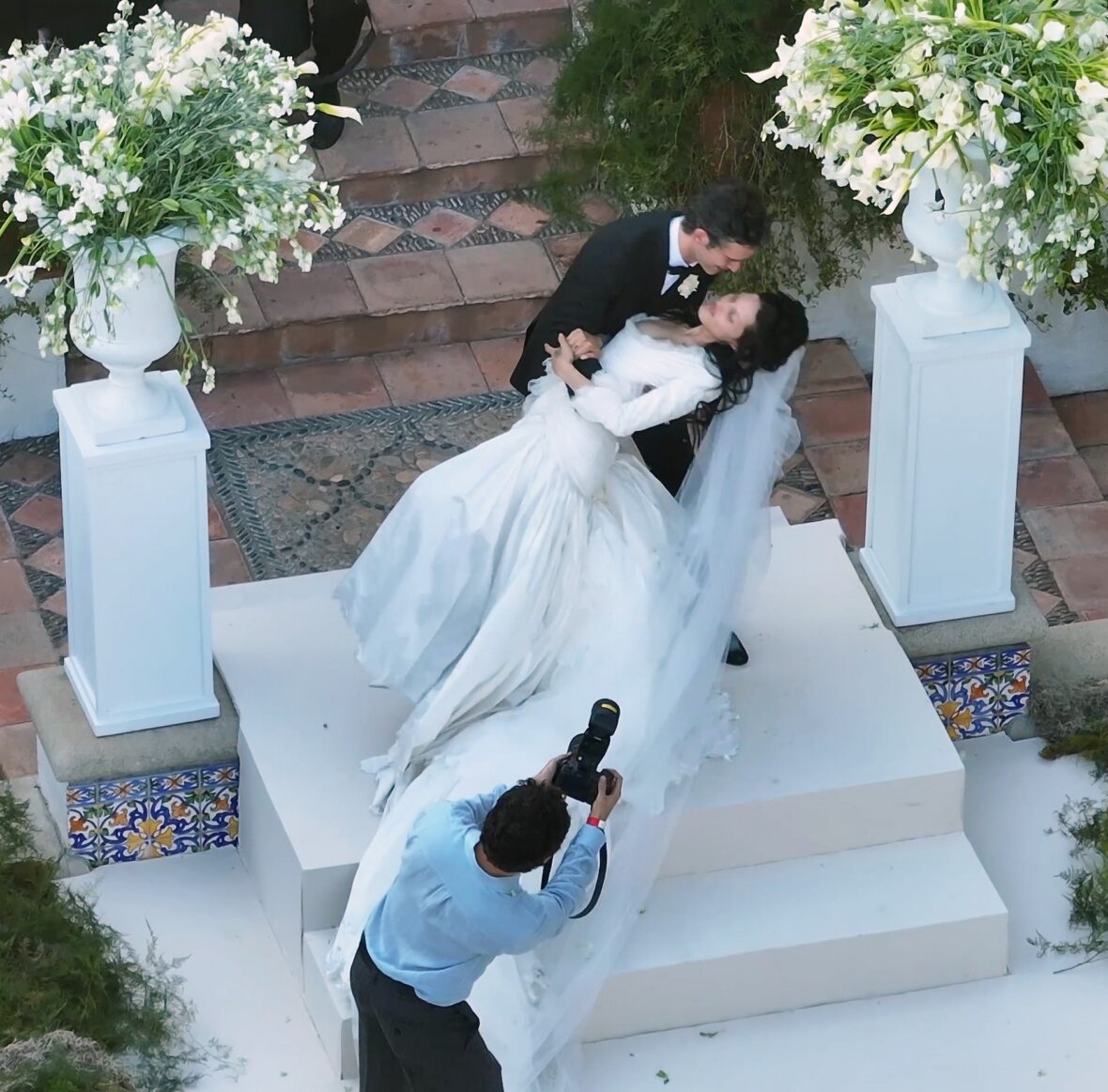 Matty Healy and Gabriette kiss after getting married in Los Angeles