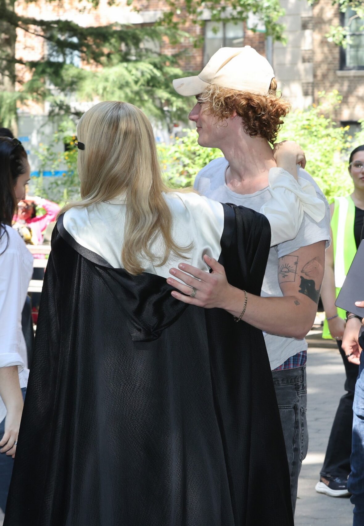 Graham Campbell and Sarah Paulson on American Horror Story set