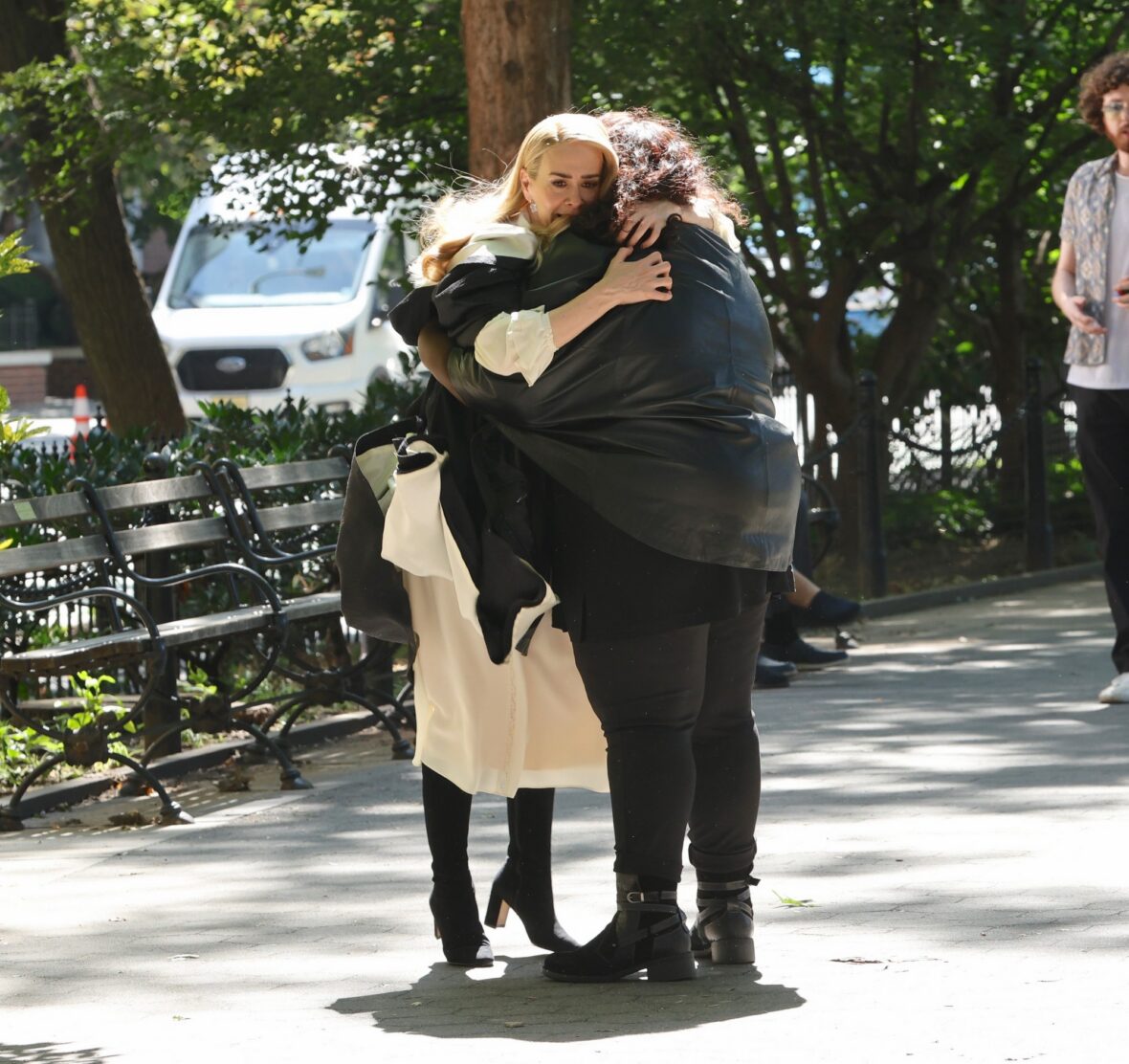 Sarah Paulson and Gabourey Sidibe on set of American Horror Story