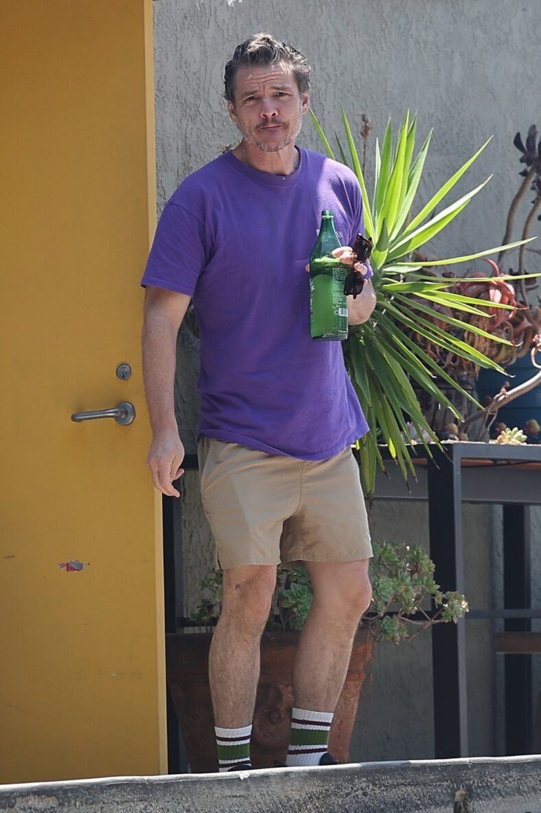 Pedro Pascal hits the gym