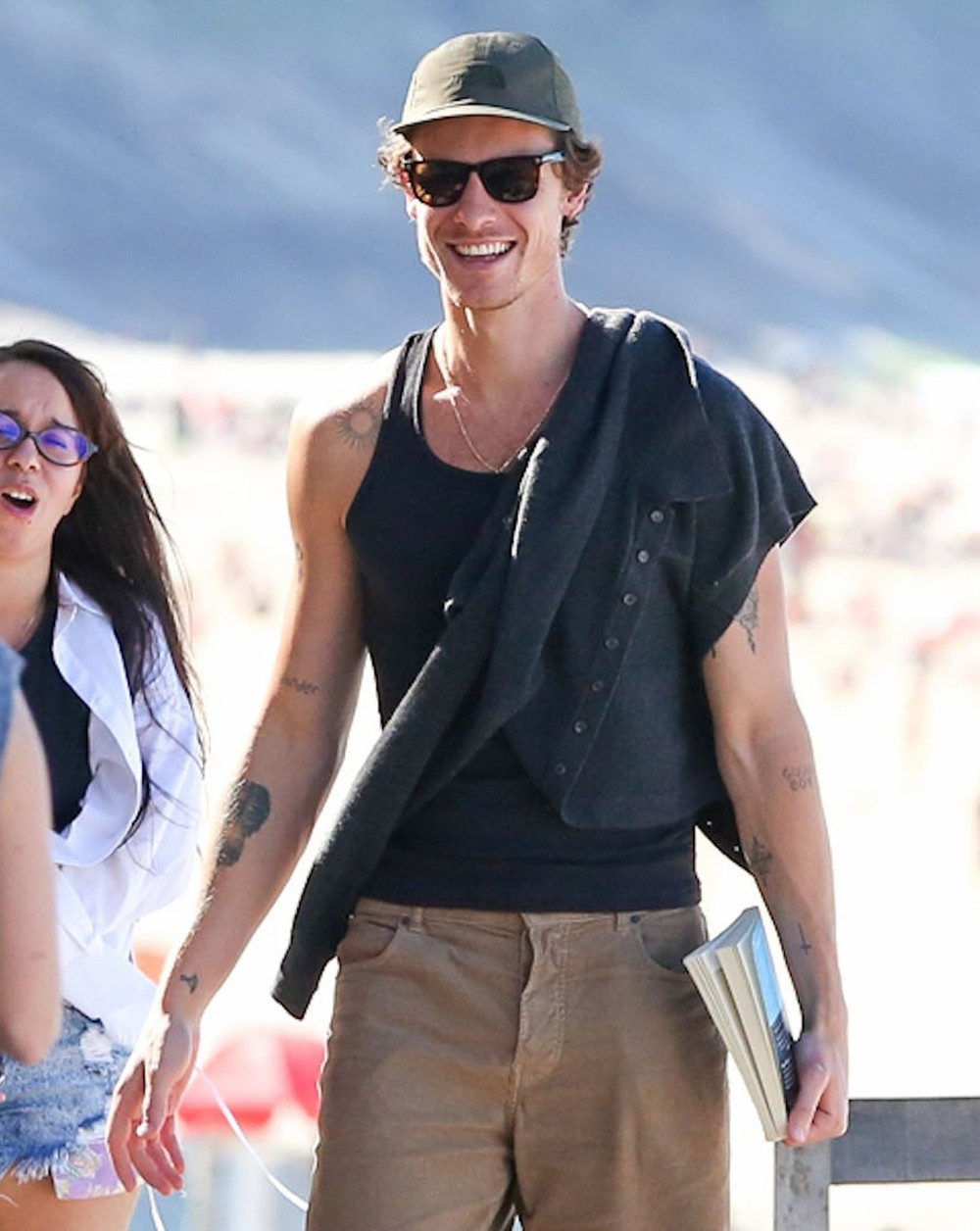Shawn Mendes coffee run in Rio